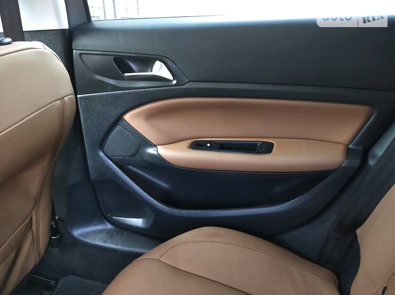 Універсал Peugeot 308 2015 в Стрию