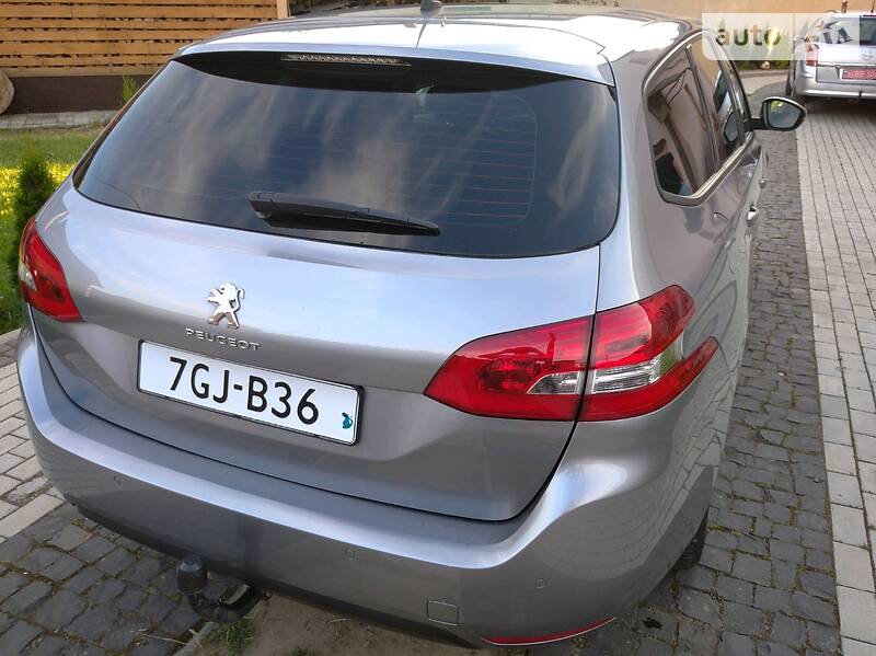 Універсал Peugeot 308 2015 в Стрию