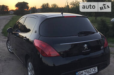 Хэтчбек Peugeot 308 2012 в Белополье