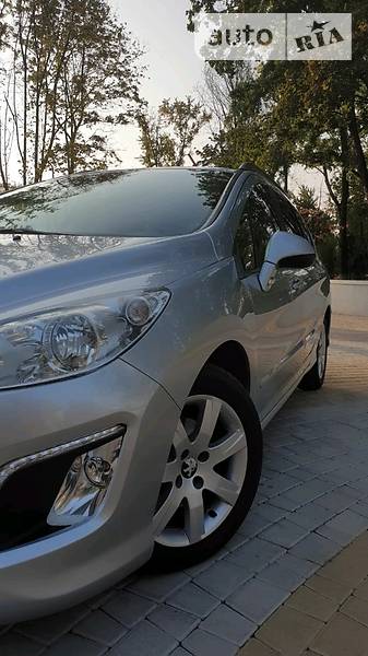 Універсал Peugeot 308 2011 в Покровську