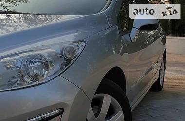 Універсал Peugeot 308 2011 в Покровську