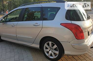 Универсал Peugeot 308 2011 в Покровске