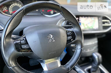 Универсал Peugeot 308 2015 в Умани