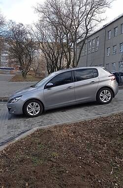 Хэтчбек Peugeot 308 2015 в Запорожье