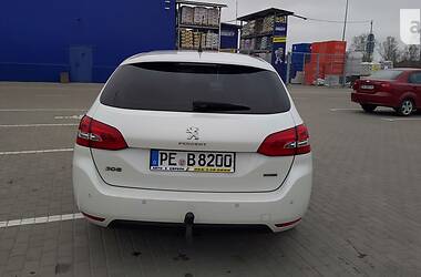 Универсал Peugeot 308 2015 в Дубно