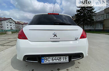 Хэтчбек Peugeot 308 2011 в Самборе