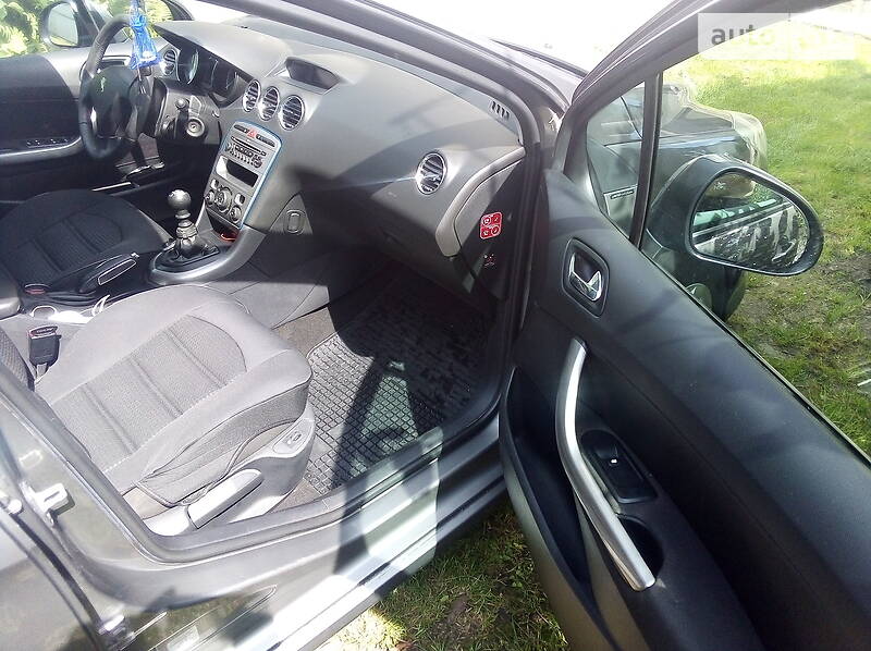 Універсал Peugeot 308 2009 в Львові