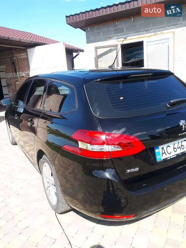 Универсал Peugeot 308 2015 в Луцке