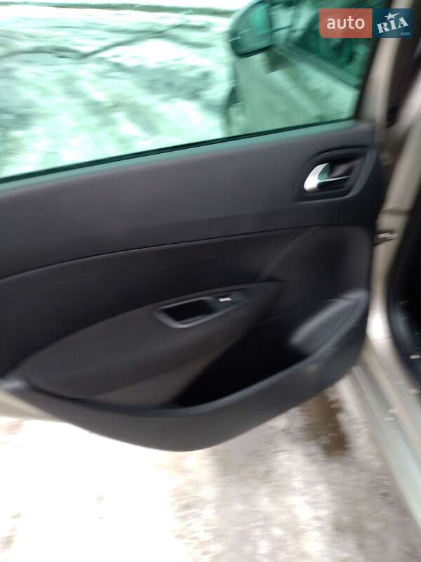 Универсал Peugeot 308 2012 в Бродах фото 12 Универсал Peugeot 308 2012 в Бродах