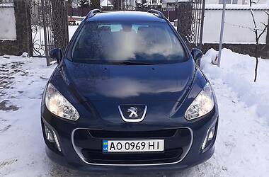 Универсал Peugeot 308 2013 в Иршаве