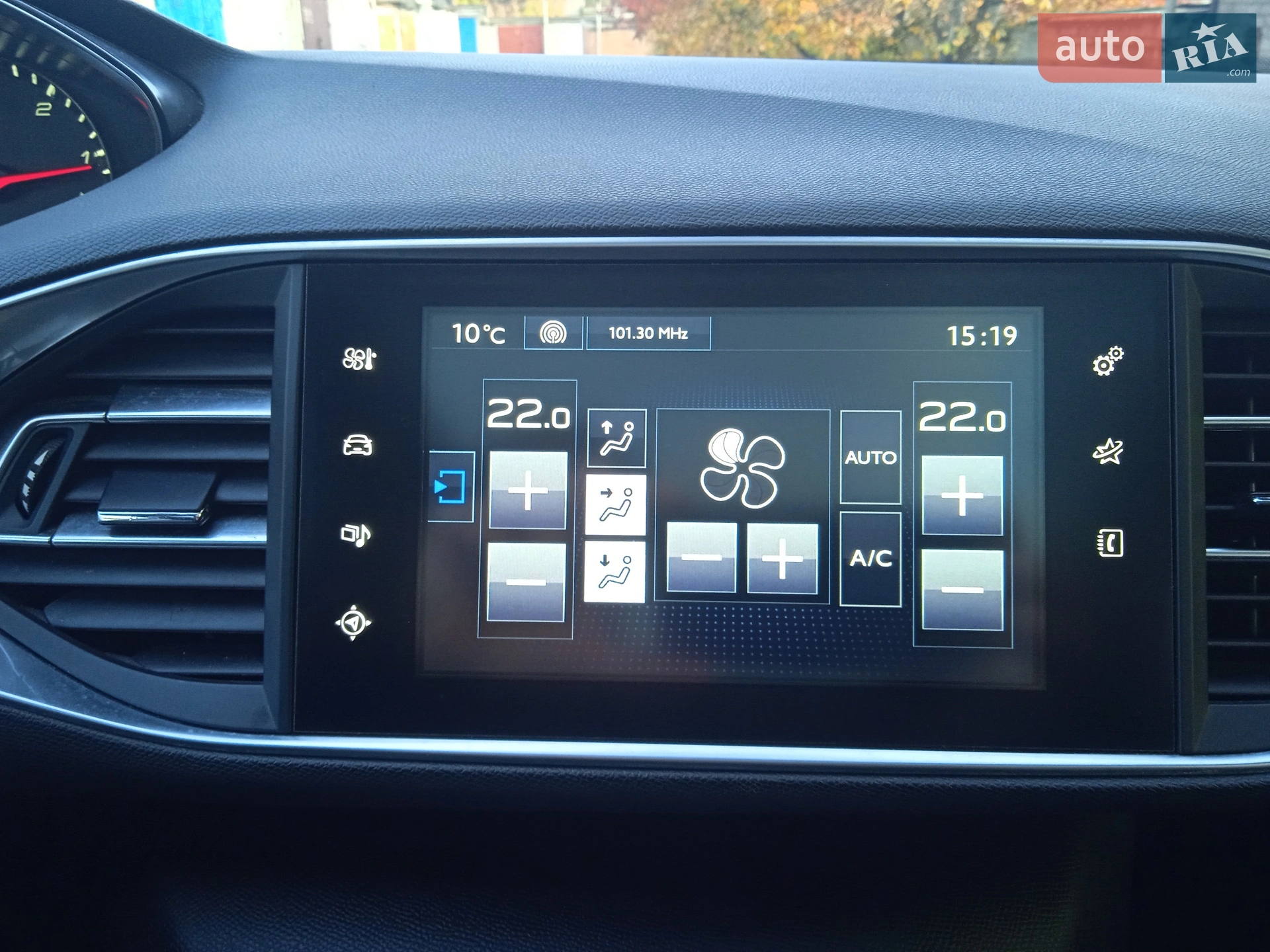 2015 Peugeot 308 - мініатюра 11
