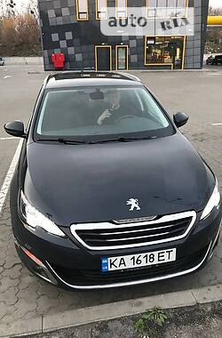 Универсал Peugeot 308 2015 в Киеве