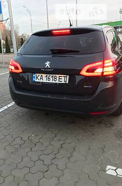 Универсал Peugeot 308 2015 в Киеве