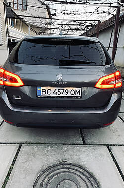Универсал Peugeot 308 2016 в Мукачево