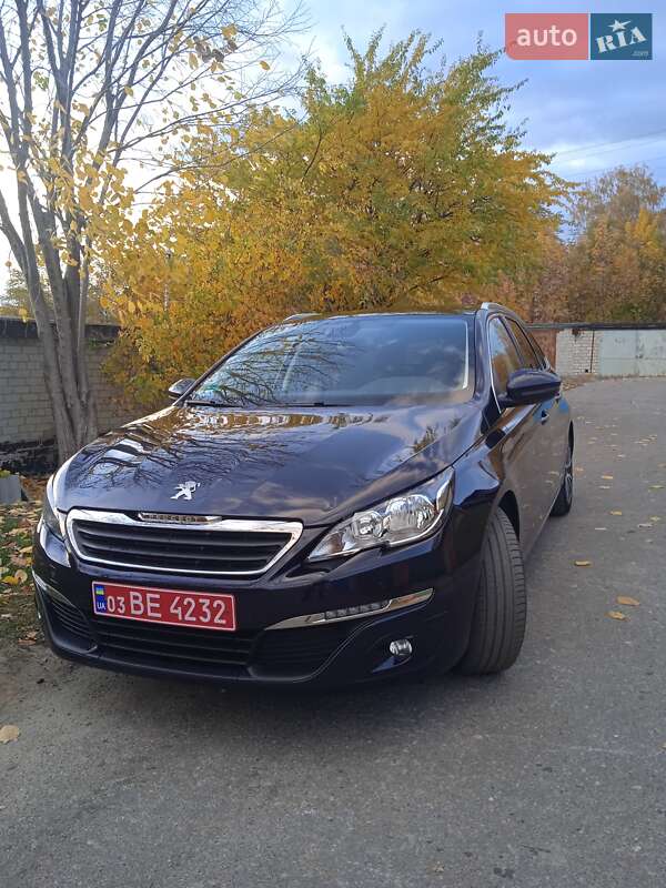 Універсал Peugeot 308 2015 в Ужгороді