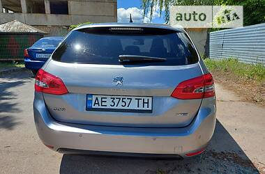 Універсал Peugeot 308 2015 в Павлограді