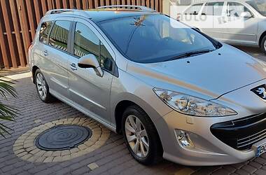 Универсал Peugeot 308 2010 в Львове