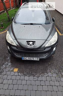 Универсал Peugeot 308 2011 в Самборе