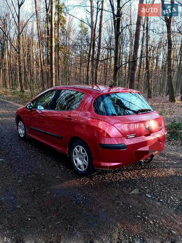 Хетчбек Peugeot 308 2008 в Івано-Франківську
