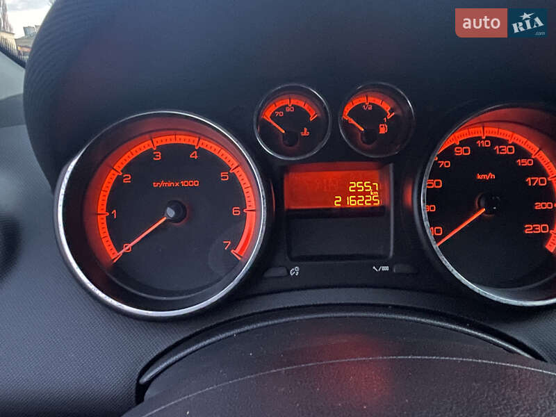 Хэтчбек Peugeot 308 2011 в Киеве фото 8 Хэтчбек Peugeot 308 2011 в Киеве