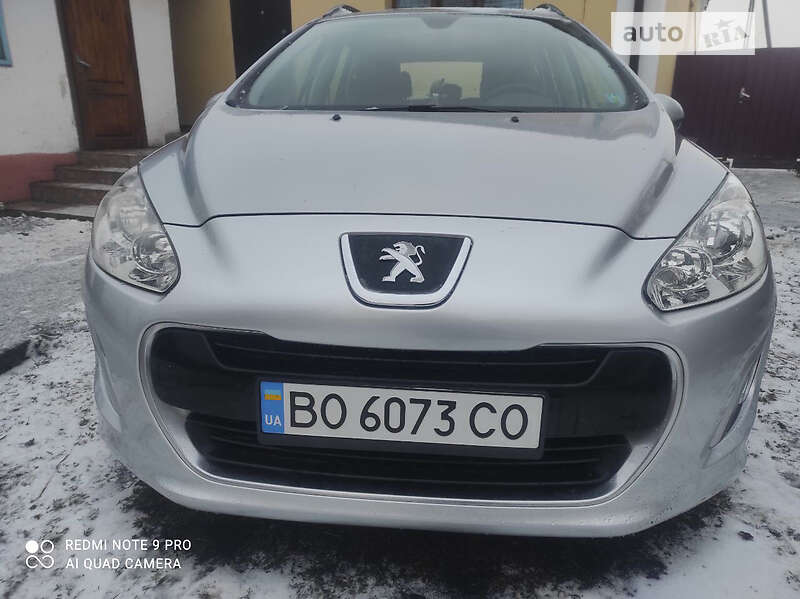 Универсал Peugeot 308 2011 в Тернополе