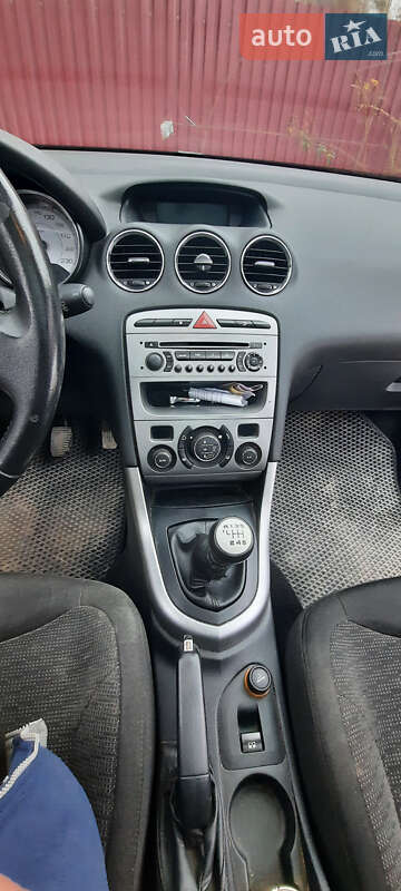 Универсал Peugeot 308 2008 в Ужгороде