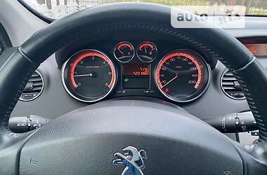 Хетчбек Peugeot 308 2011 в Львові