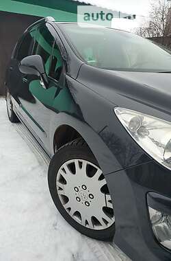 Универсал Peugeot 308 2010 в Радивилове