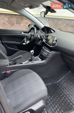 Универсал Peugeot 308 2016 в 
