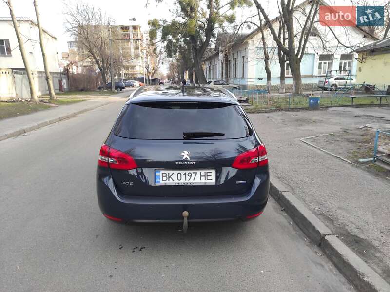 Універсал Peugeot 308 2015 в Києві