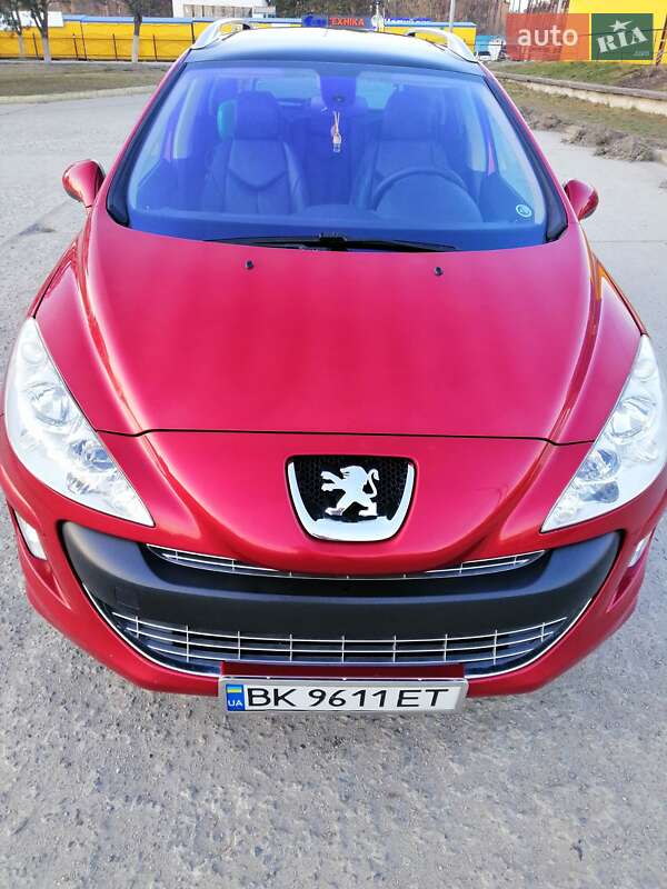 Универсал Peugeot 308 2008 в Ровно