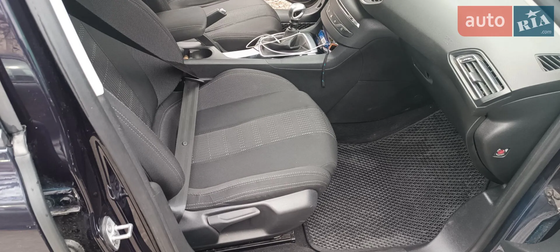 2015 Peugeot 308 - мініатюра 14