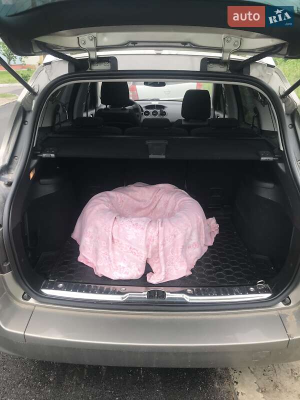 Універсал Peugeot 308 2012 в Рівному