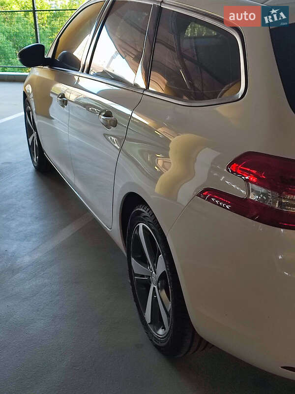 Універсал Peugeot 308 2015 в Києві