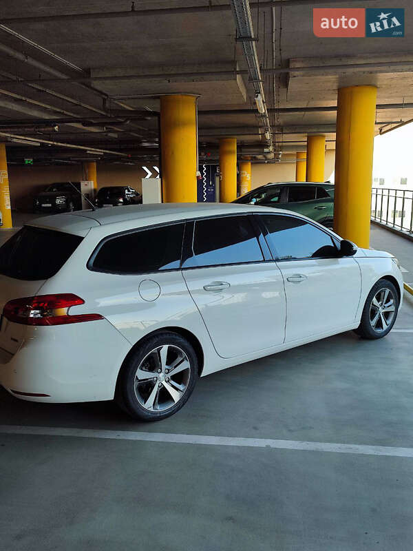 Універсал Peugeot 308 2015 в Києві