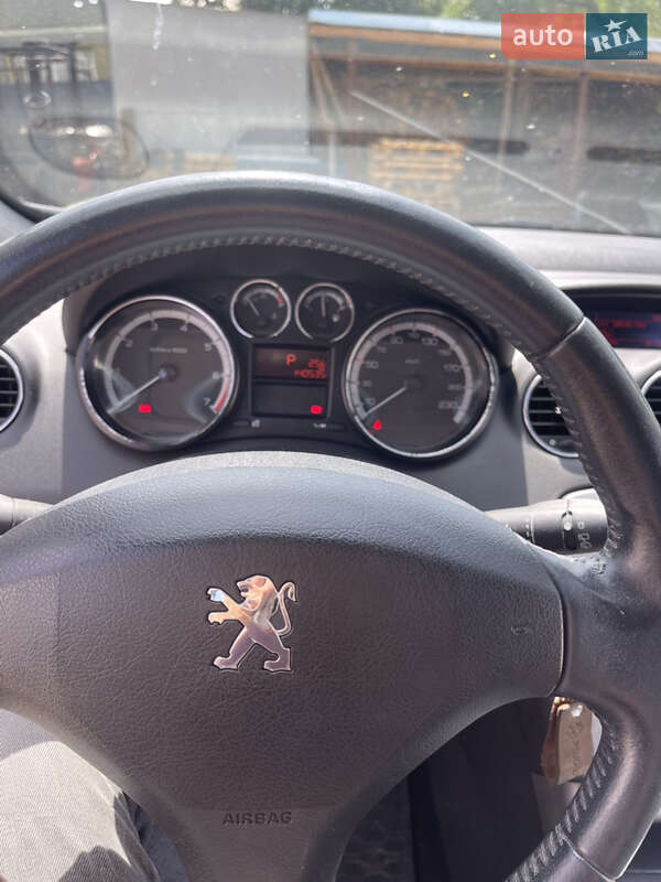 Хетчбек Peugeot 308 2010 в Трускавці