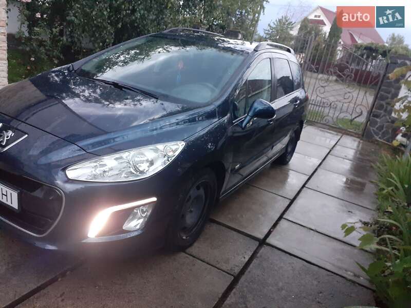 Універсал Peugeot 308 2013 в Іршаві