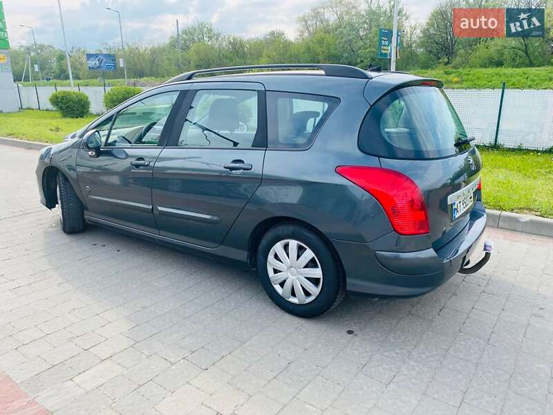 Универсал Peugeot 308 2011 в Киеве