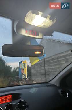 Хэтчбек Peugeot 308 2008 в 