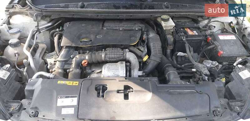 Универсал Peugeot 308 2015 в Сумах