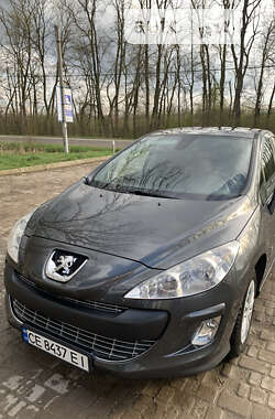 Хэтчбек Peugeot 308 2009 в Сторожинце