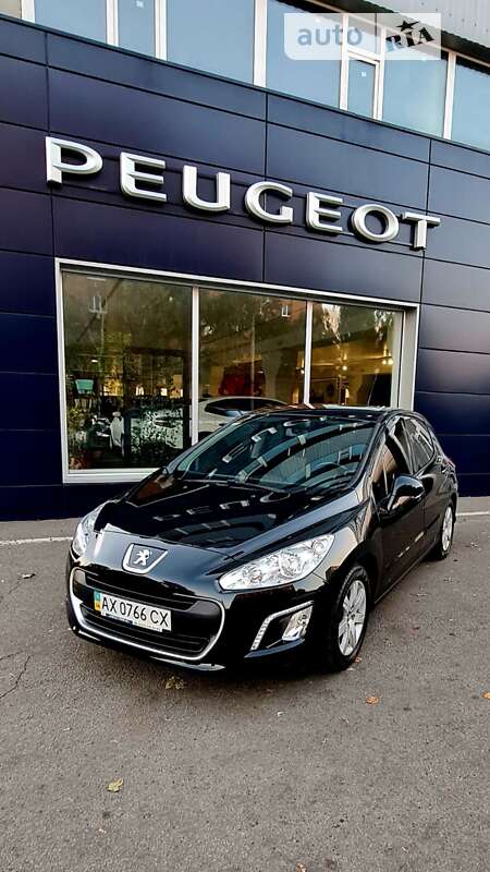 Хэтчбек Peugeot 308 2012 в Харькове