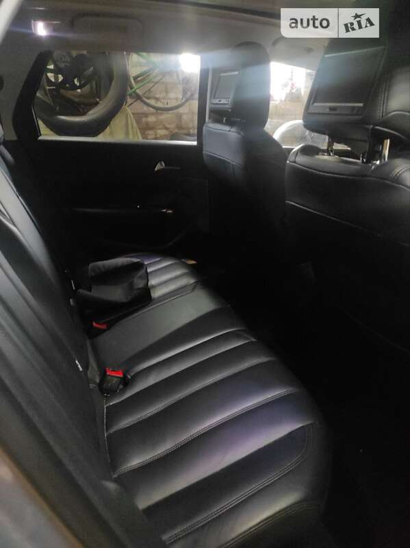 Універсал Peugeot 308 2015 в Решетилівці