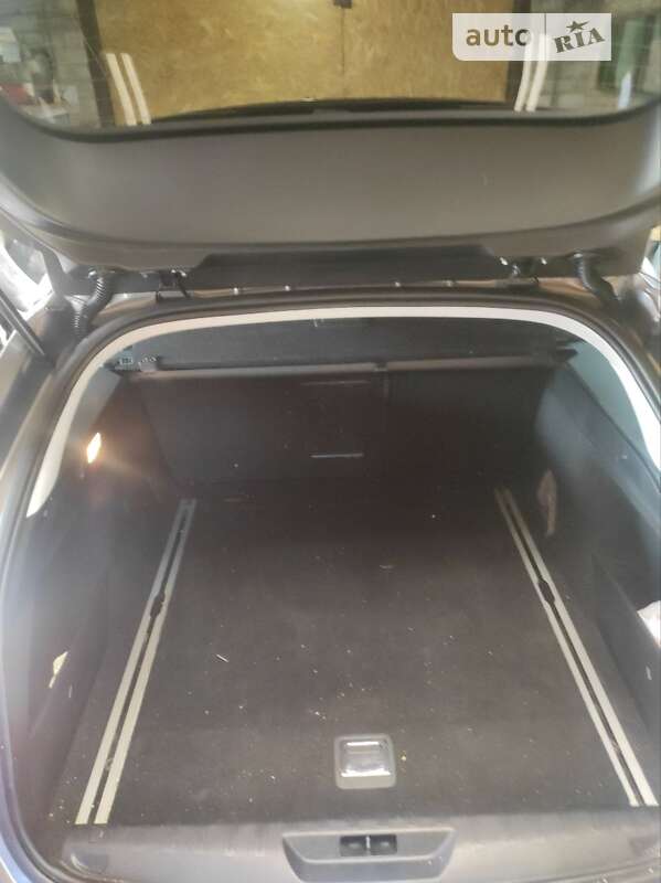 Універсал Peugeot 308 2015 в Решетилівці