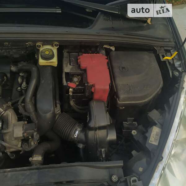 Универсал Peugeot 308 2008 в Золочеве
