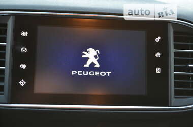 Универсал Peugeot 308 2017 в Дубно