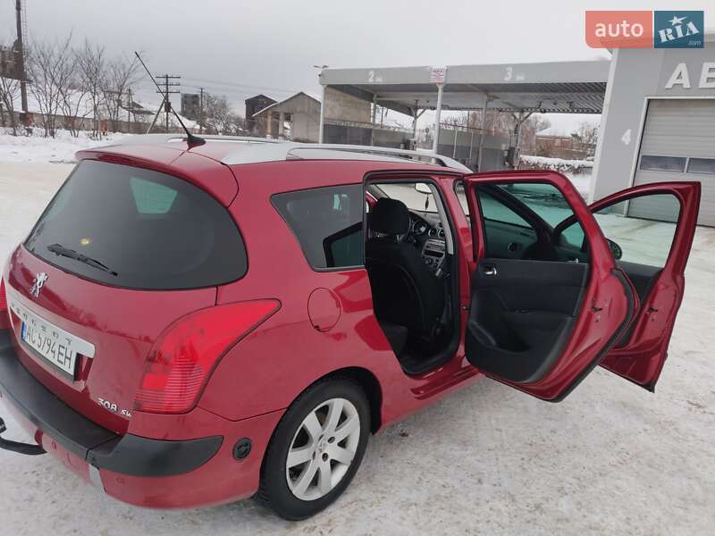 Универсал Peugeot 308 2009 в Нововолынске