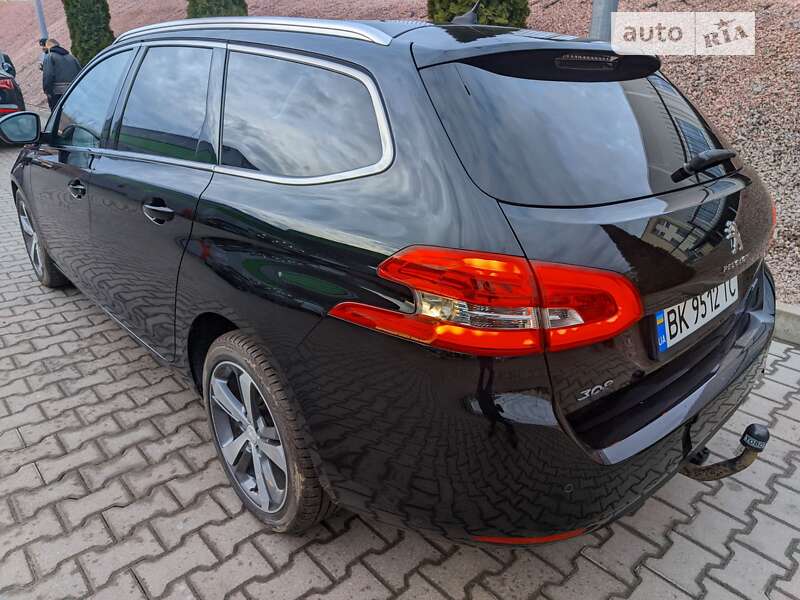 Універсал Peugeot 308 2014 в Рівному