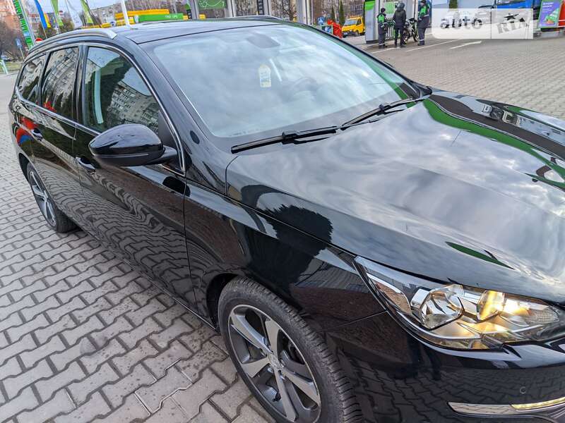 Універсал Peugeot 308 2014 в Рівному