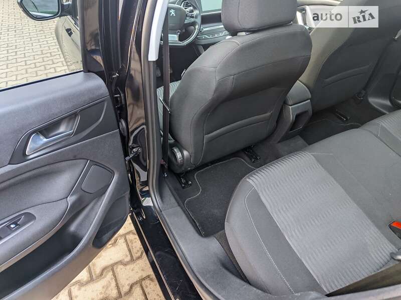 Універсал Peugeot 308 2014 в Рівному